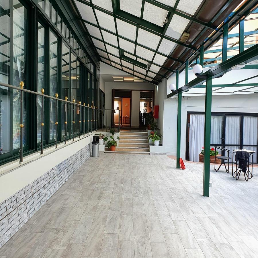 Massa Lombarda Hotel Perla מראה חיצוני תמונה