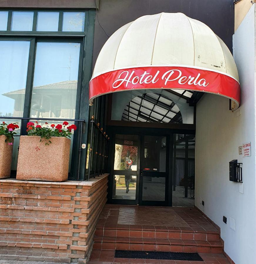 Massa Lombarda Hotel Perla מראה חיצוני תמונה