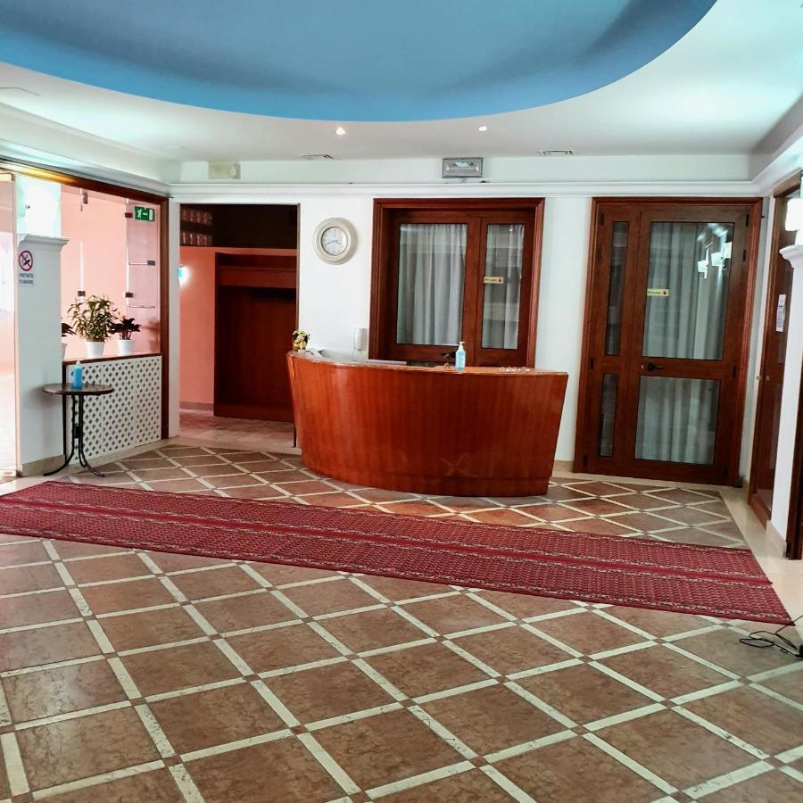 Massa Lombarda Hotel Perla מראה חיצוני תמונה